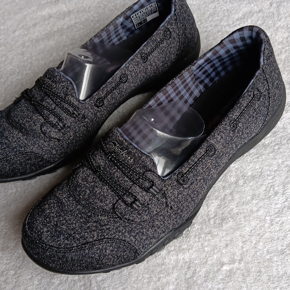 NWOT Skechers Slip On Comfort Casual Shoes - Picture 10 of 16